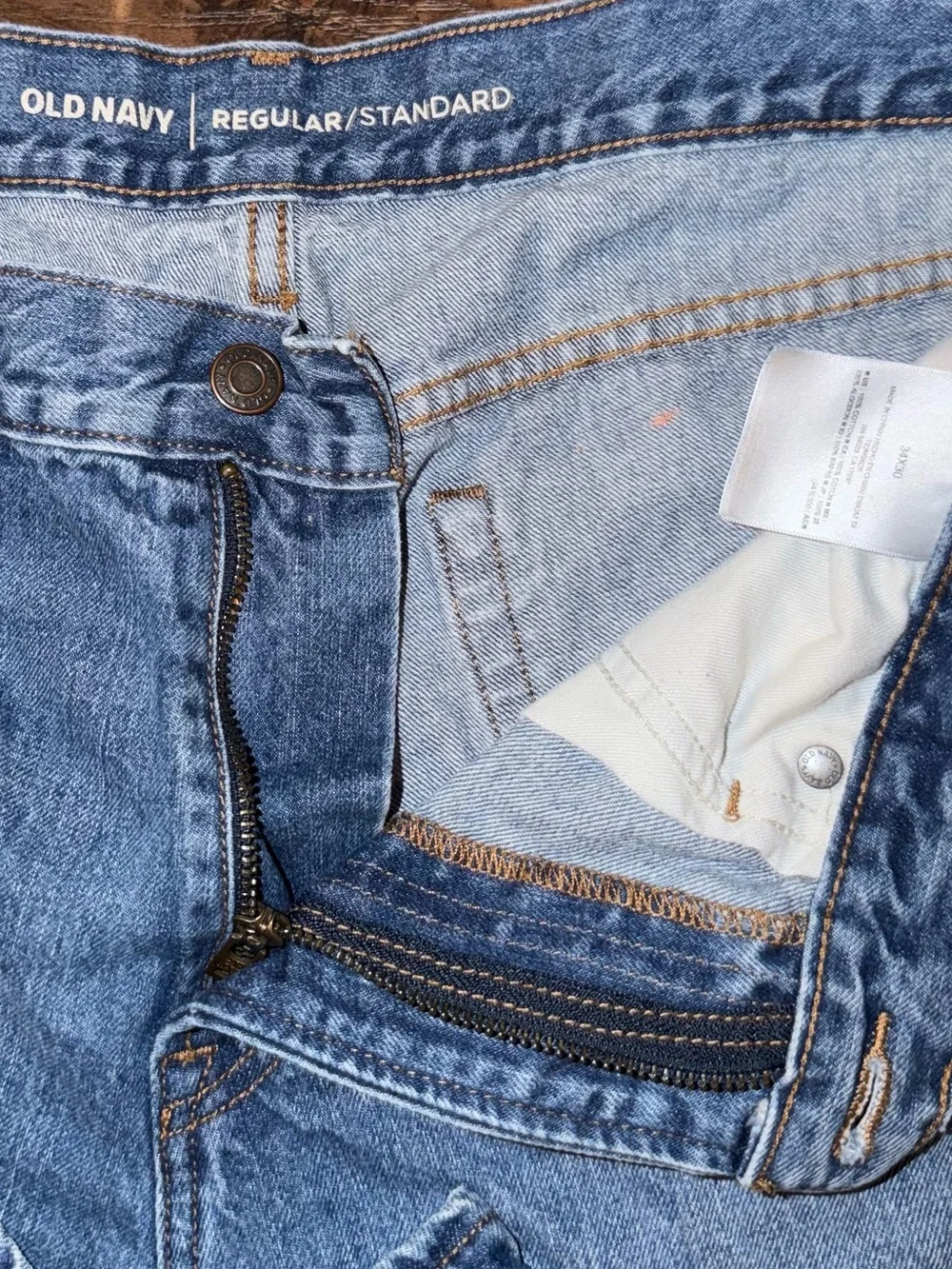 Old Navy Men’s Light Blue Relaxed Jeans